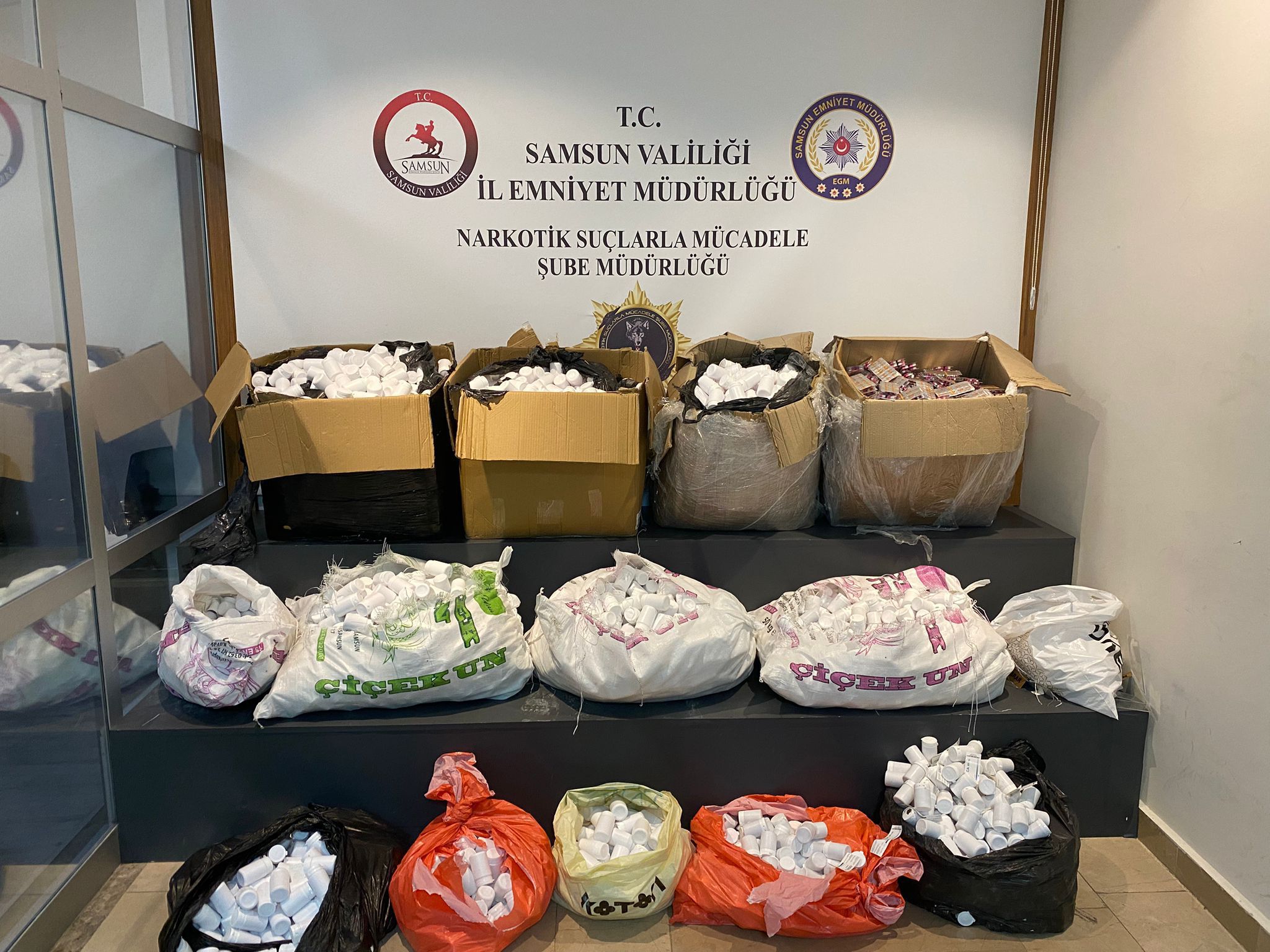 Sokakları zehirleyeceklerdi: Samsun'da zehir ticaretine polis engeli