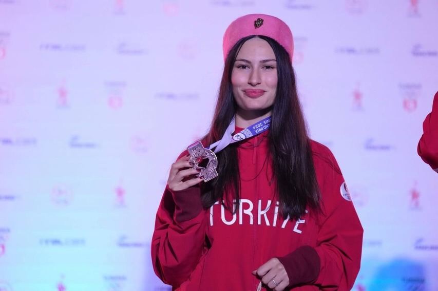 Samsunlu Nisanur Erbil’den uluslararası gurur