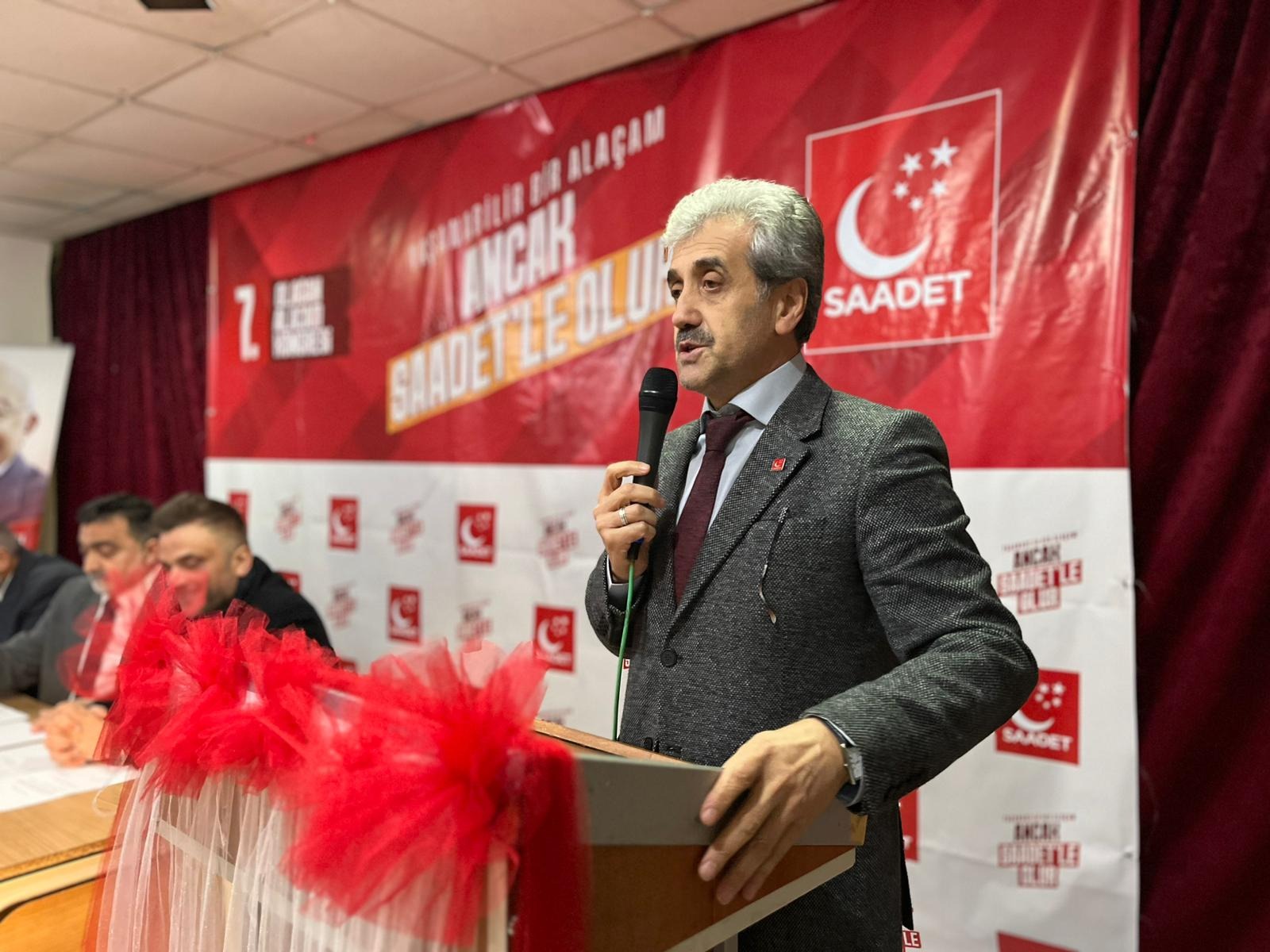 Saadet Partisi Alaçam’da kongre heyecanı: Nural Yener güven tazeledi 