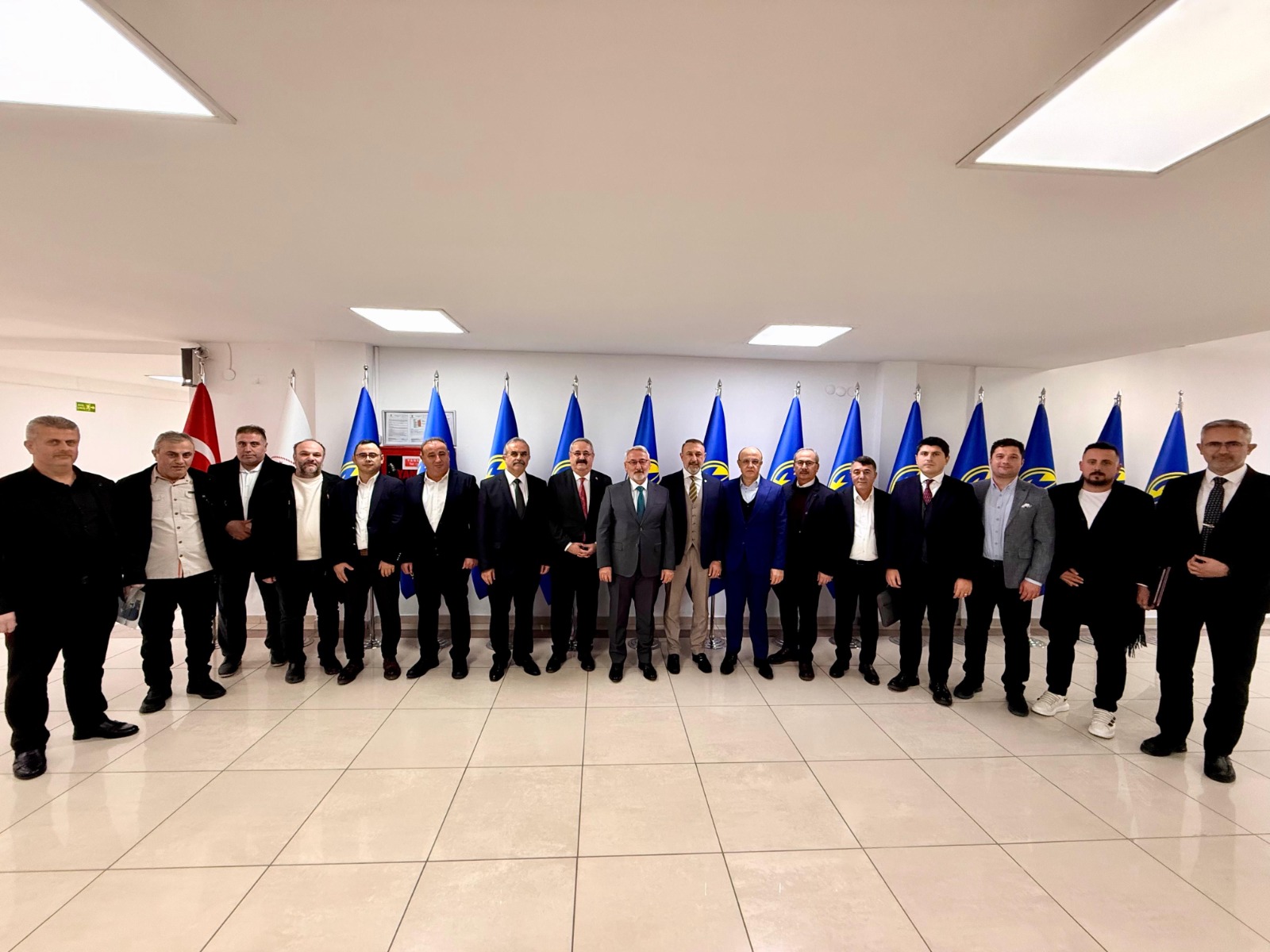 Samsun'da kar: Büyükoyumca Mahallesi beyaza büründü