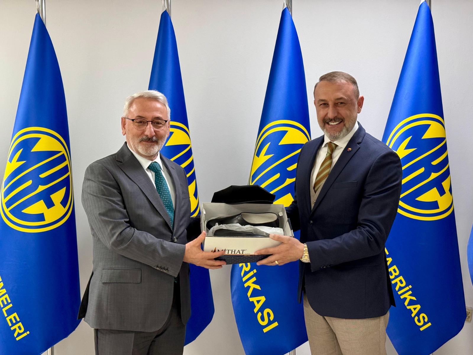 Samsun'da kar: Büyükoyumca Mahallesi beyaza büründü