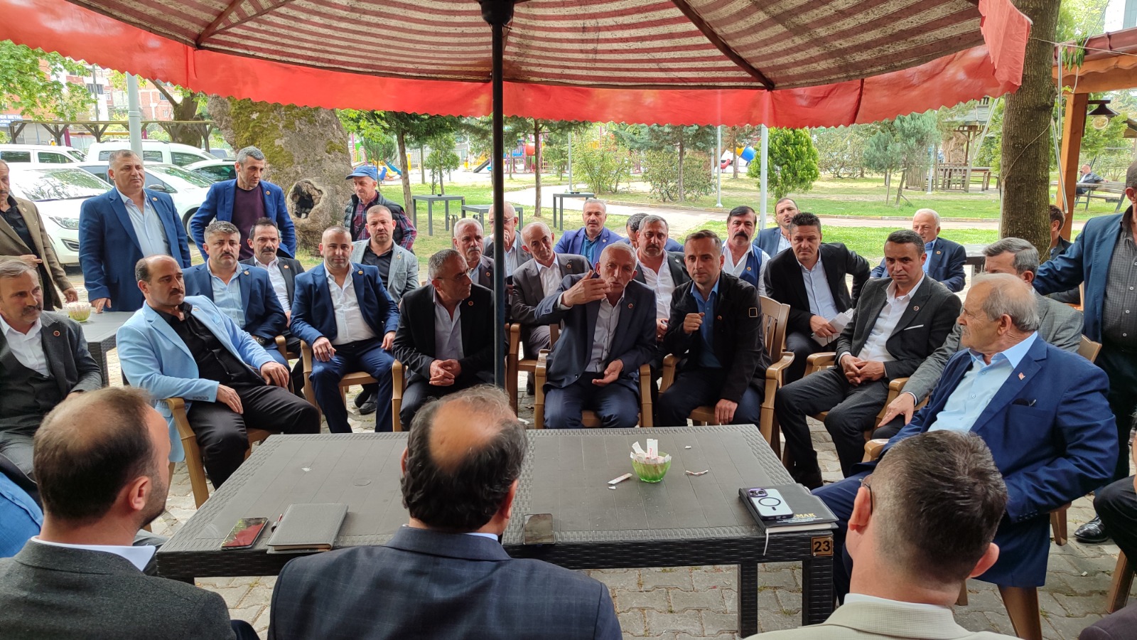 Salıpazarı'nda ortak talep: 44 mahalleden YEDAŞ çağrısı 