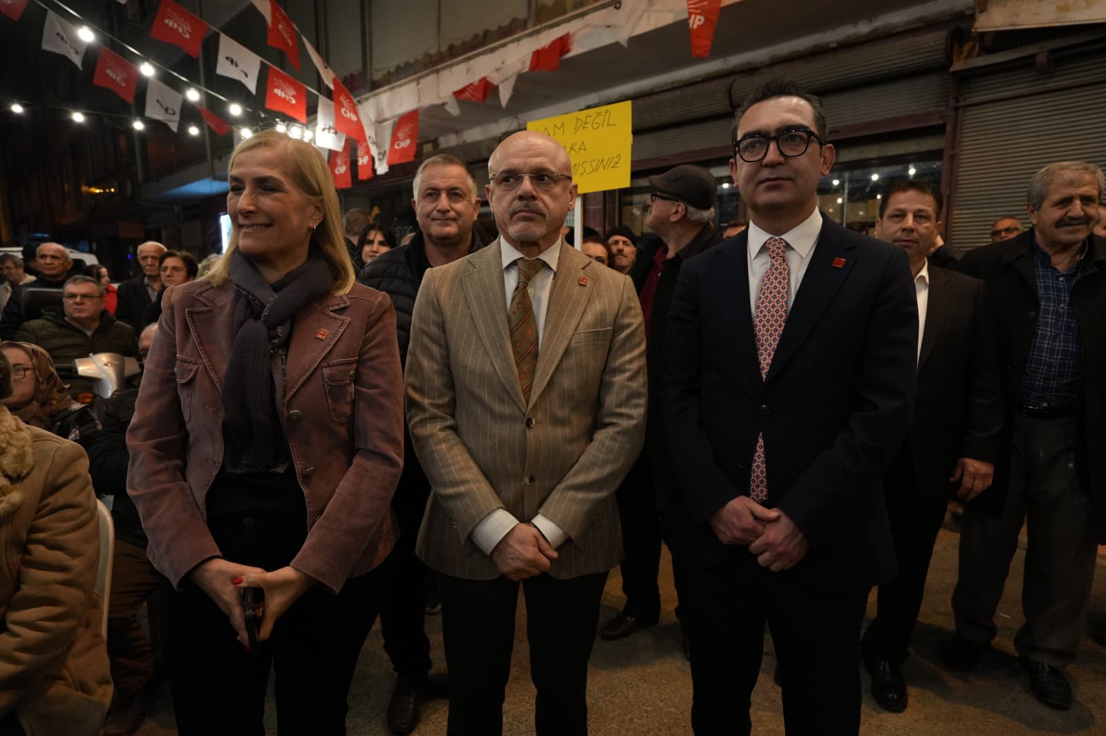 Bafra'da CHP kürsüyü emeklilere bıraktı: "Geçinemiyoruz"