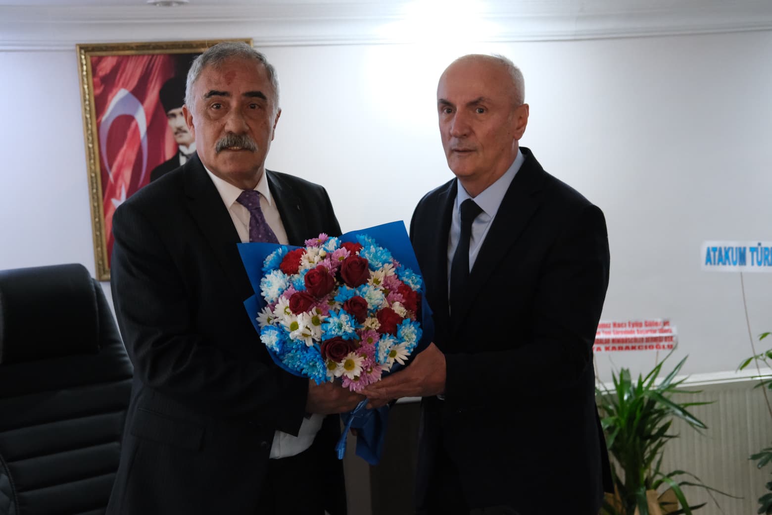 Başkan Hacı Eyüb Güler tebrikleri kabul etti: "Kazanan şoför esnafı oldu"