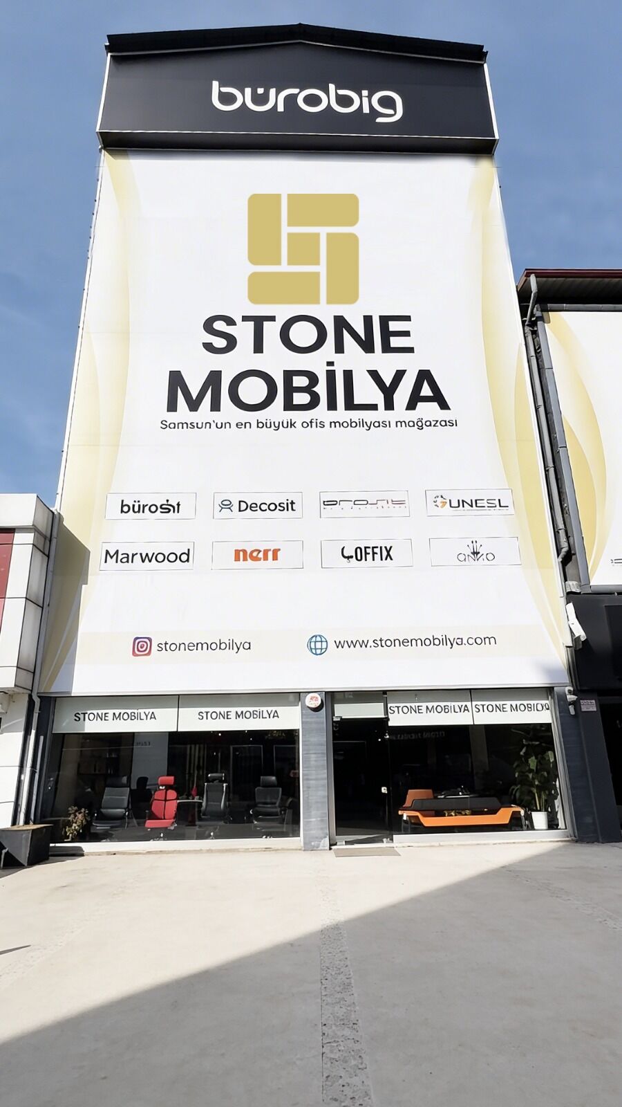 Stone Mobilya’dan dev yatırım! Samsun’un en büyük ofis mobilyası mağazası açıldı