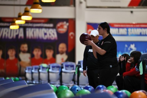 Alaçam'dan Türkiye zirvesine! Samsunspor'un bowling gururu