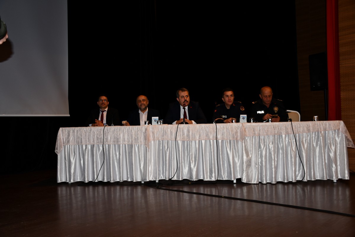 A A 20260218 40599796 40599794 V E Z I R K O P R U D E M U H T A R L A R A Y O N E L I K D E G E R L E N D I R M E T O P L A N T I S I Y A P I L D I 1200X800