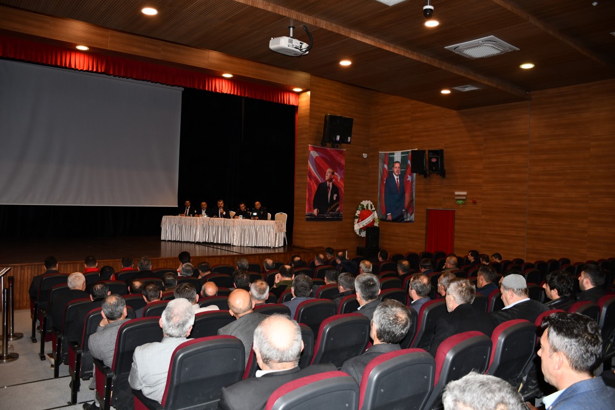 A A 20260218 40599796 40599795 V E Z I R K O P R U D E M U H T A R L A R A Y O N E L I K D E G E R L E N D I R M E T O P L A N T I S I Y A P I L D I 1200X800