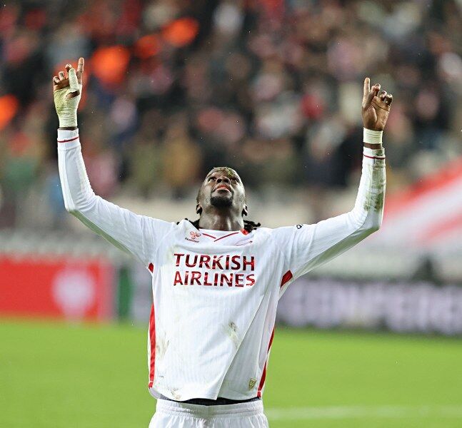 Samsunspor Avrupa'da tarih yazdı! Samsun'da unutulmaz gece