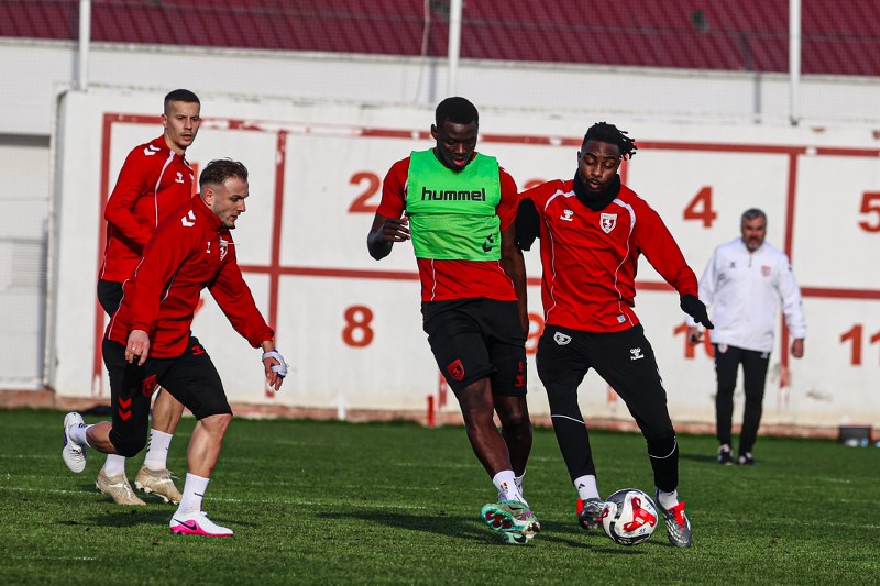 Samsunspor - Trabzonspor maçının muhtemel kadrosu 