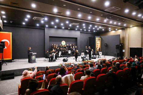 İlkadım'da Barış Manço, çocukların sesiyle anıldı