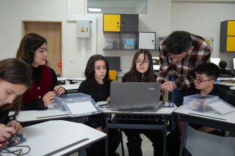Samsun'da eğitimde yeni dönem: "Geleneksel sınıflardan farklı"