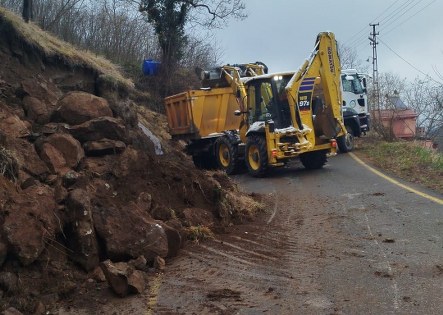 Kar suları eriyor: Karadeniz'de heyelan alarmı 
