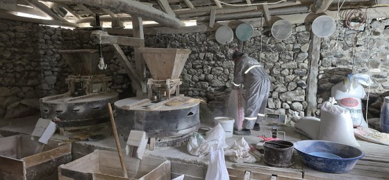 Samsun'da 300 yıllık değirmen zamana meydan okuyor