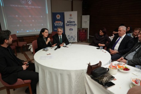 Kaymakam Aydın'ın yürek ısıtan hikayesi: Genç çiflere aile tavsiyeleri 
