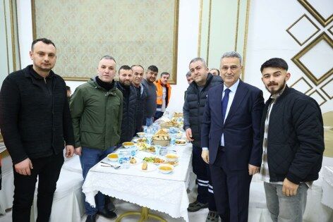 Başkan İhsan Kurnaz personelle iftarda buluştu: "Büyük bir aileyiz"