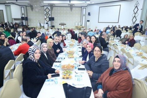 Başkan İhsan Kurnaz personelle iftarda buluştu: "Büyük bir aileyiz"