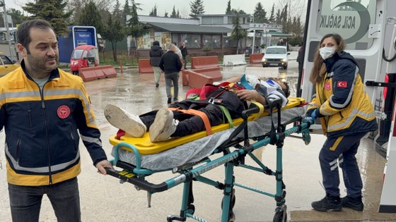 Samsun'da hastane yolunda kaza! Viyadükte kontrolden çıktı 