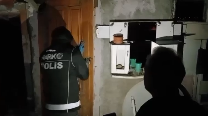 Samsun'da zehir tacirlerine darbe: 80 bin adet ele geçirildi 