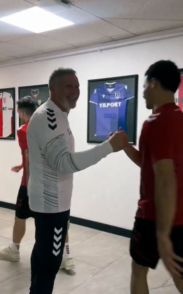 Fink Oyuncularla Bulustu 1626 3