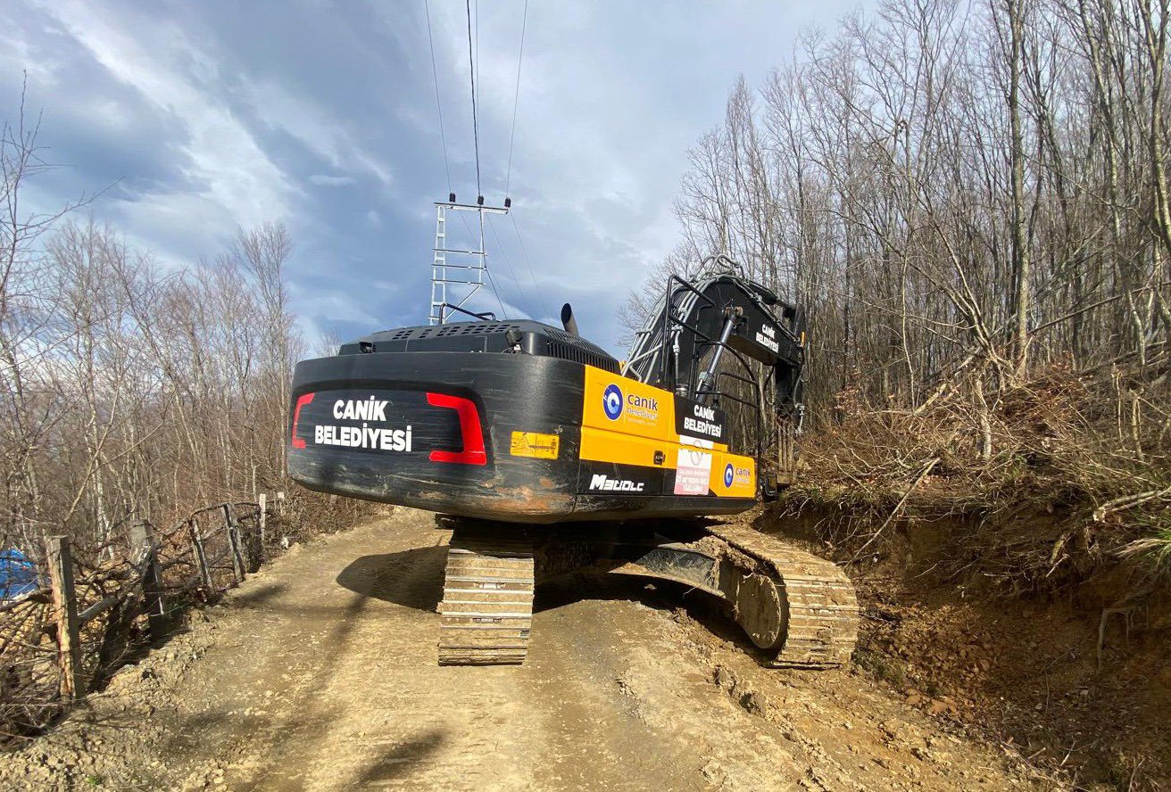 Canik'te mahalle mahalle yollar yenileniyor! 