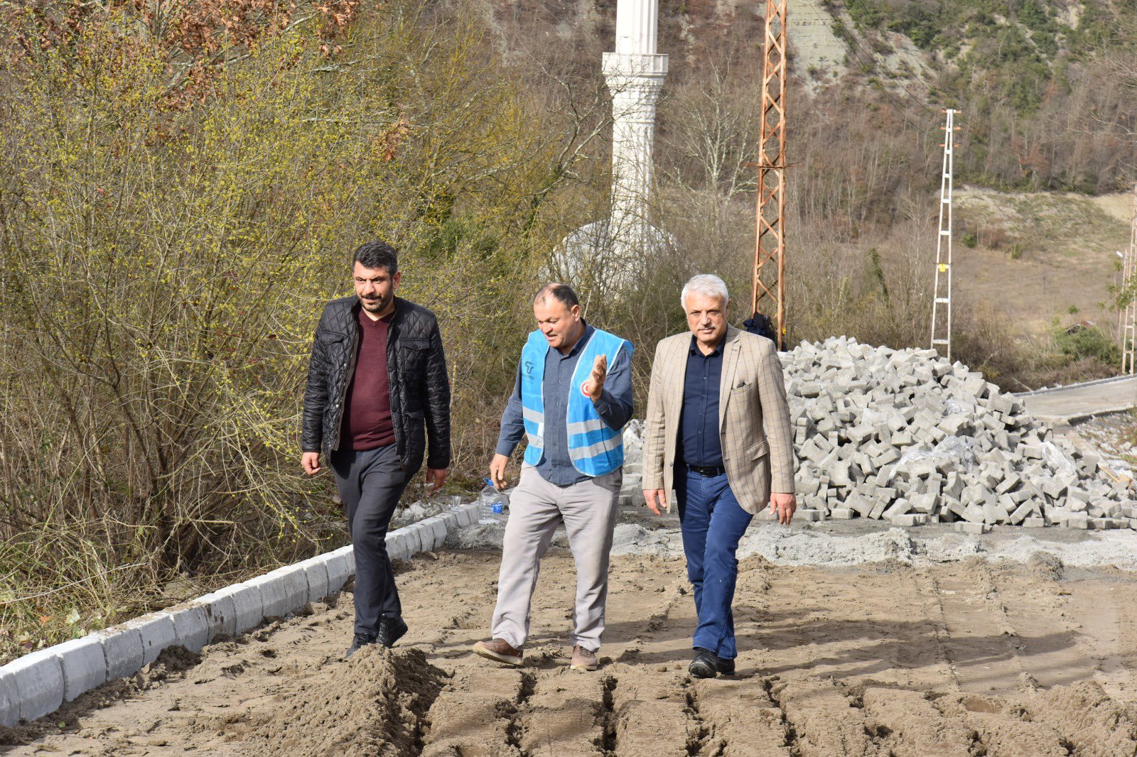 Tekkeköy’de ulaşım yatırımları hız kesmiyor