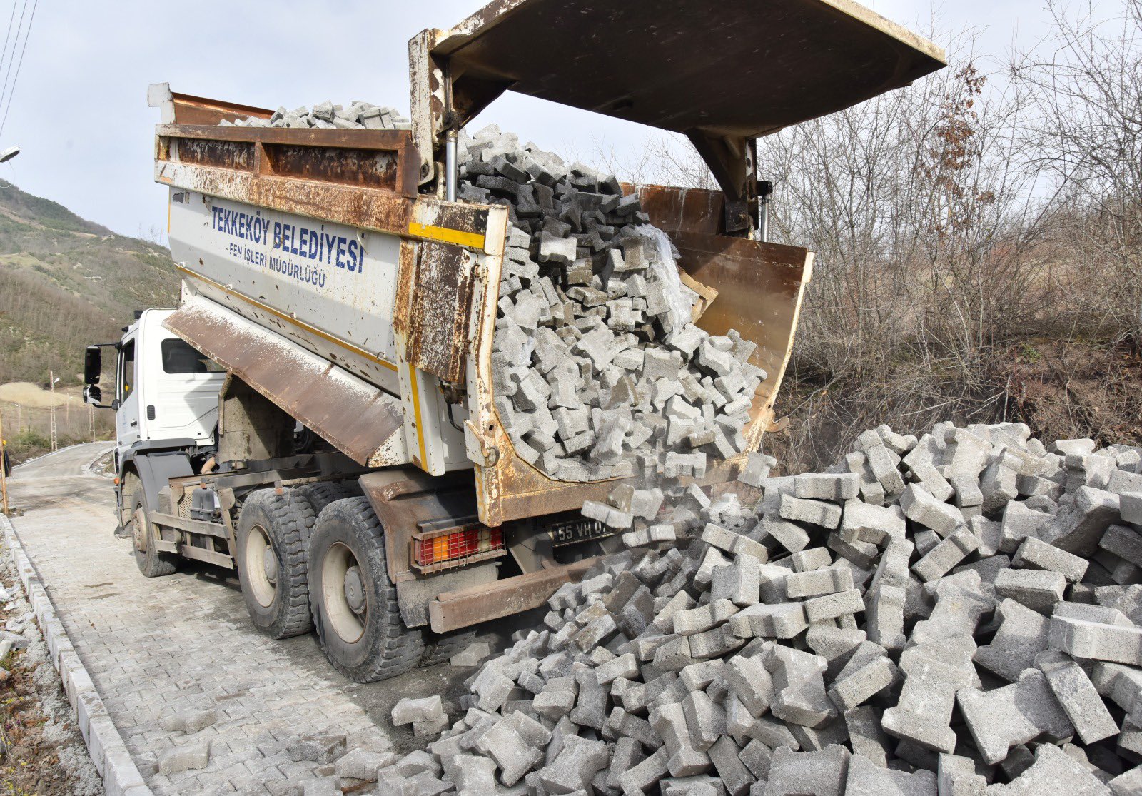 Tekkeköy’de ulaşım yatırımları hız kesmiyor