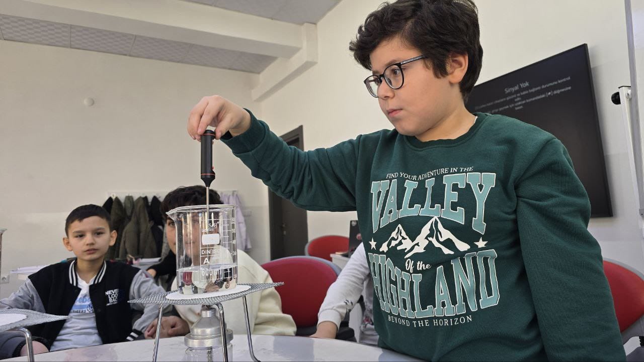 H Bw364C W Y A A K Yq P