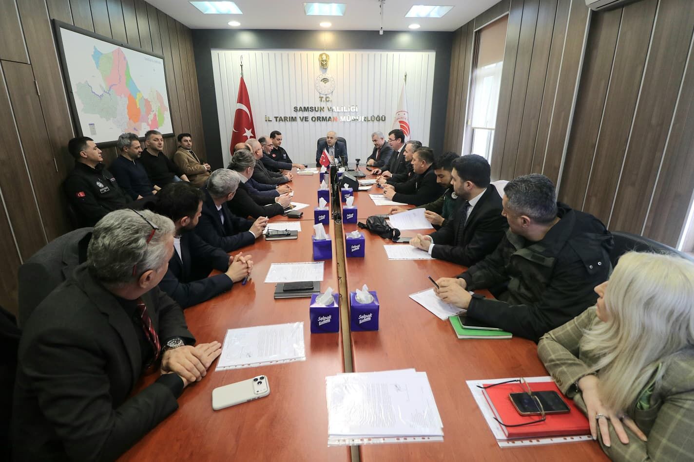 H C B Hr U3 W0 A Ekx V T