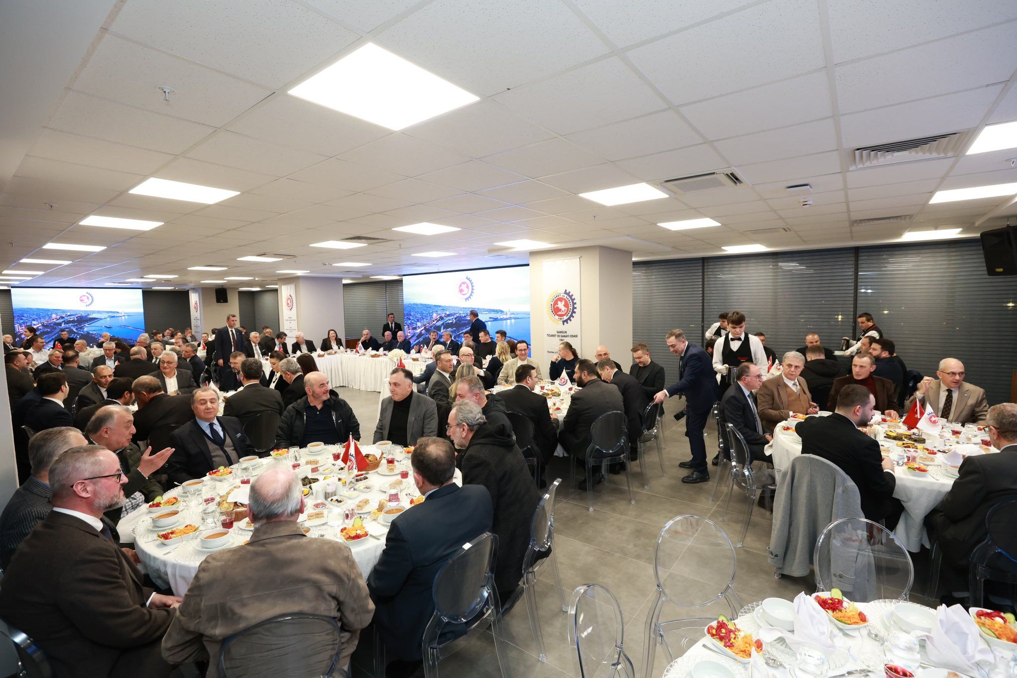 H C Lhr Ei W0 A A8V5 B