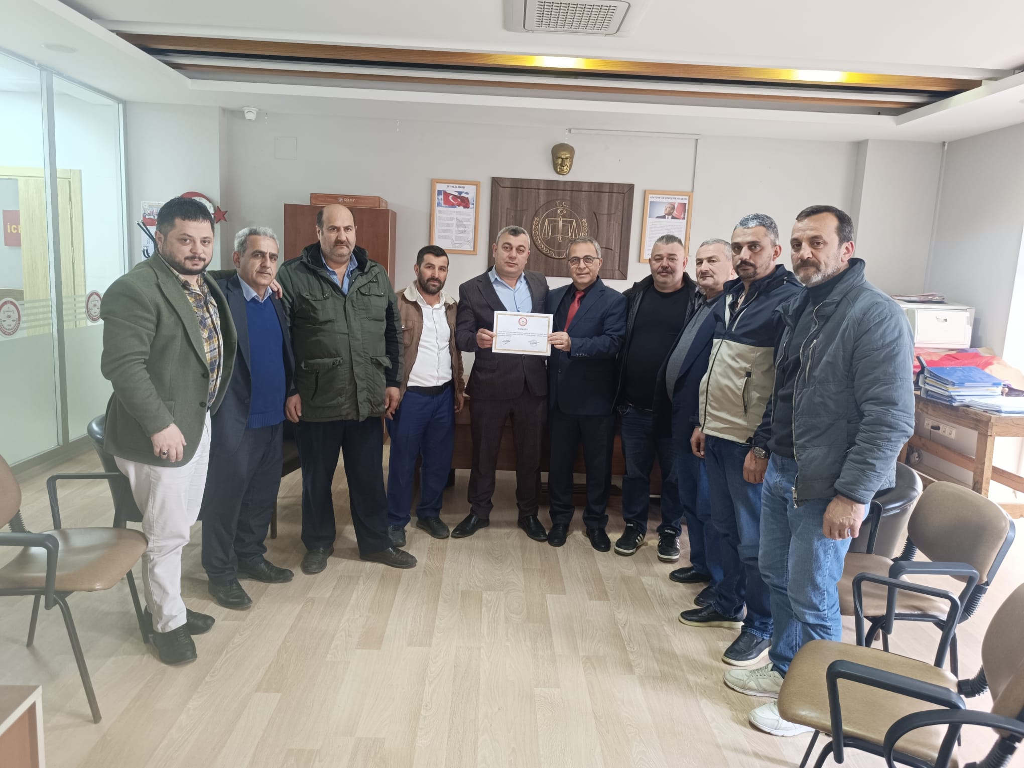 Isak Kok Mazbatasini Aldi (1)