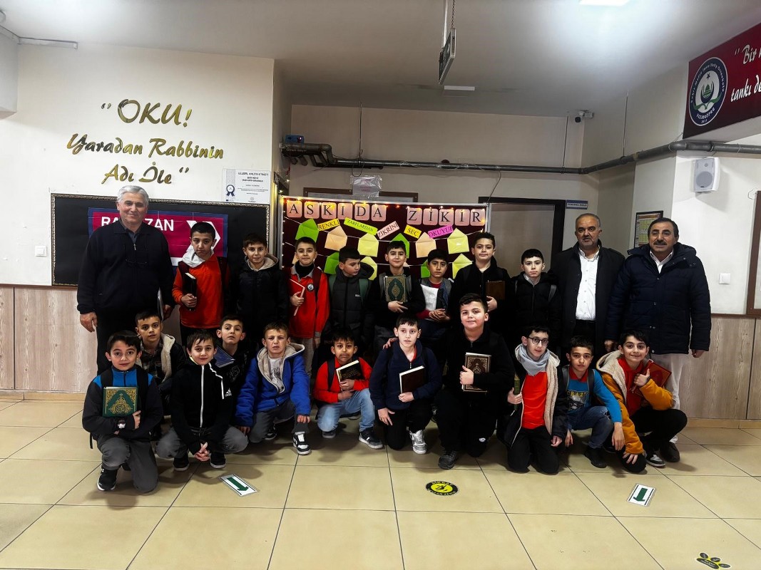 Vezirköprü’de Okul Koridorları Ramazan Sokağına Dönüştü (1) 1067X800