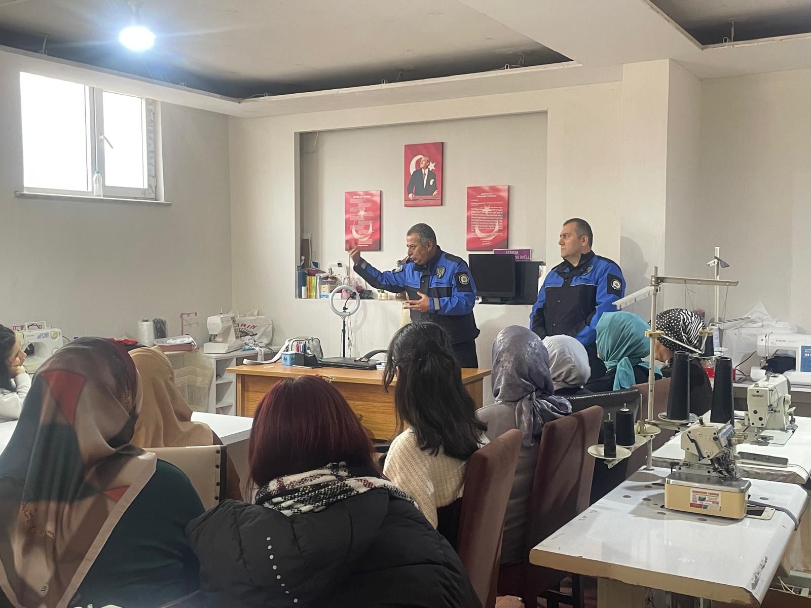 Atakum’da dolandırıcılık ve KADES bilgilendirmesi