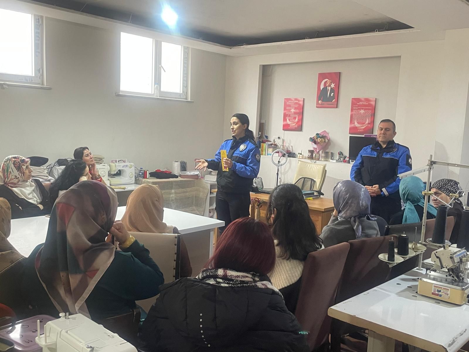 Atakum’da dolandırıcılık ve KADES bilgilendirmesi