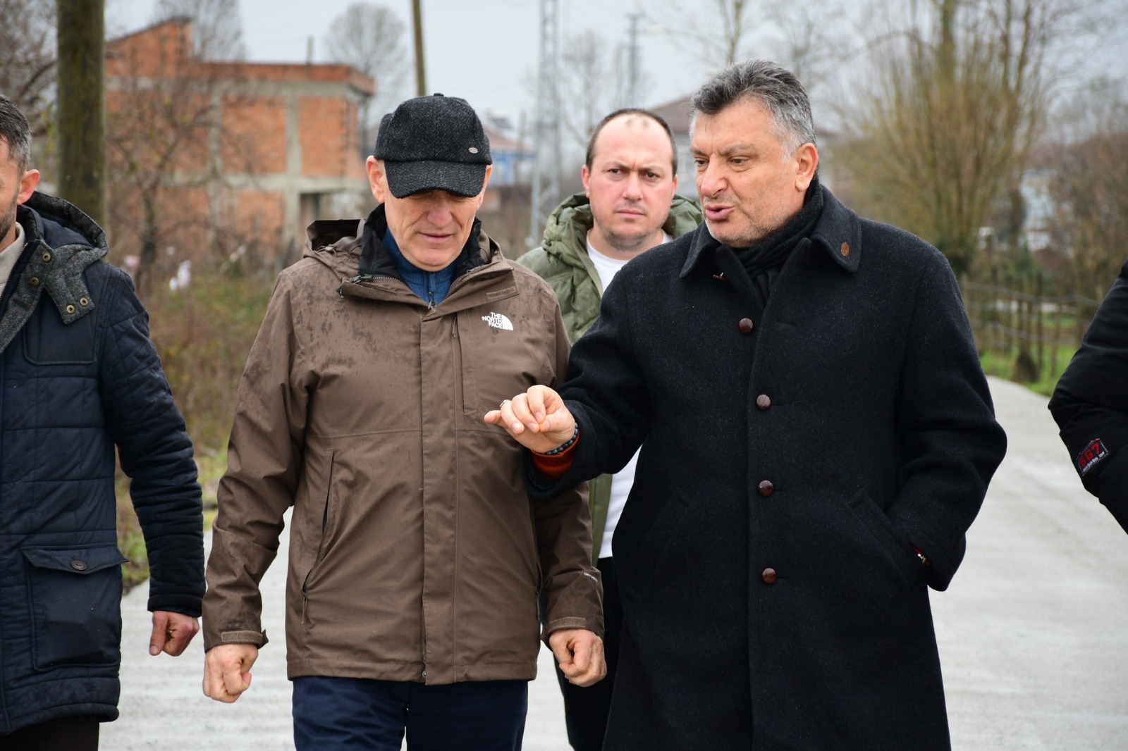 Terme'de bin metrelik yol seferberliği! Başkan Şenol Kul yerinde inceledi