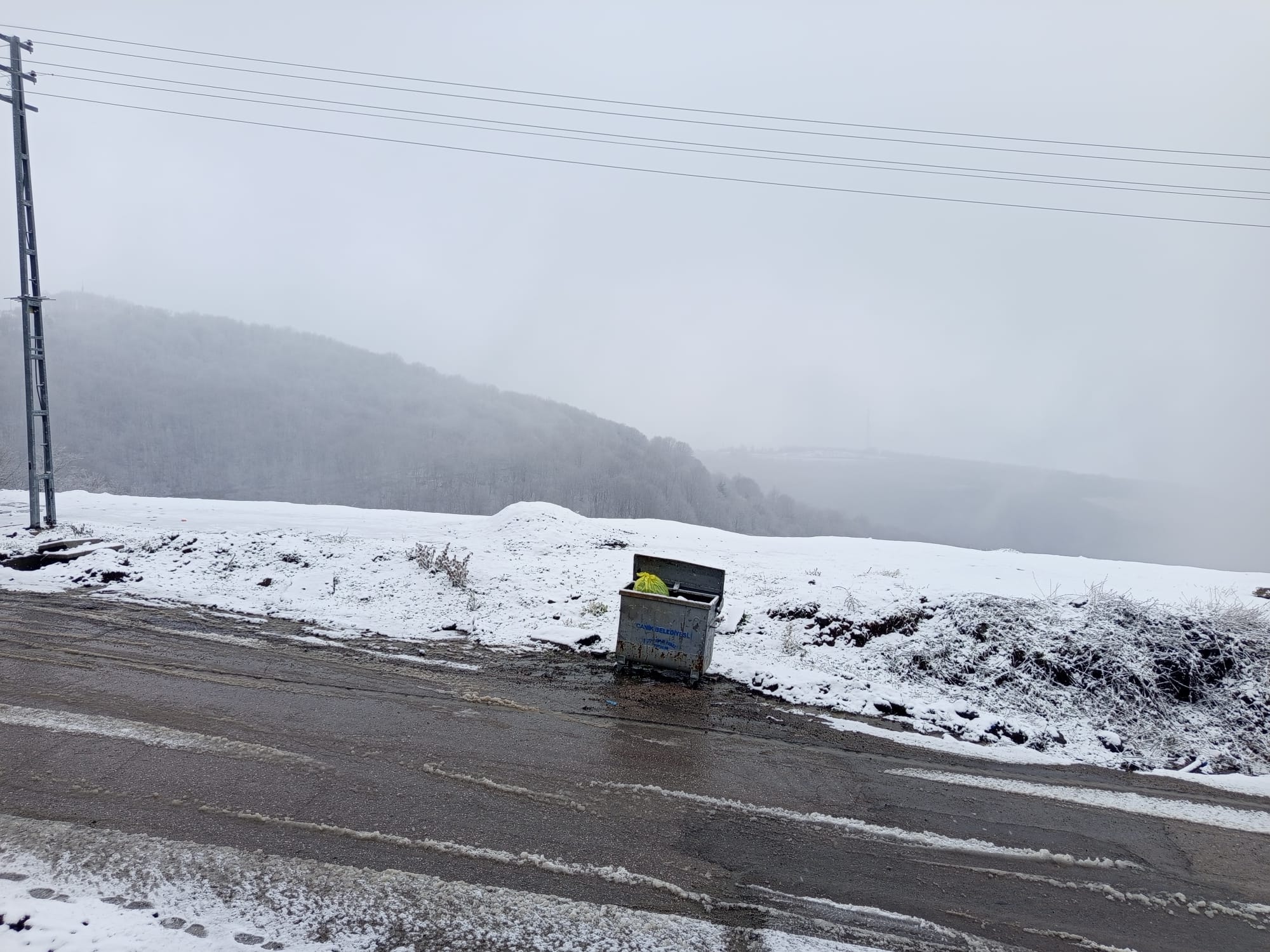 Canik'te kar sürprizi! Tepeler beyaza büründü 