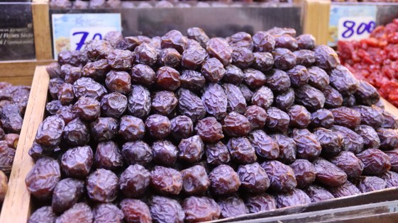 Tezgahlar hareketlendi! Samsun'da ramazan öncesi hurmaya zam var mı? 