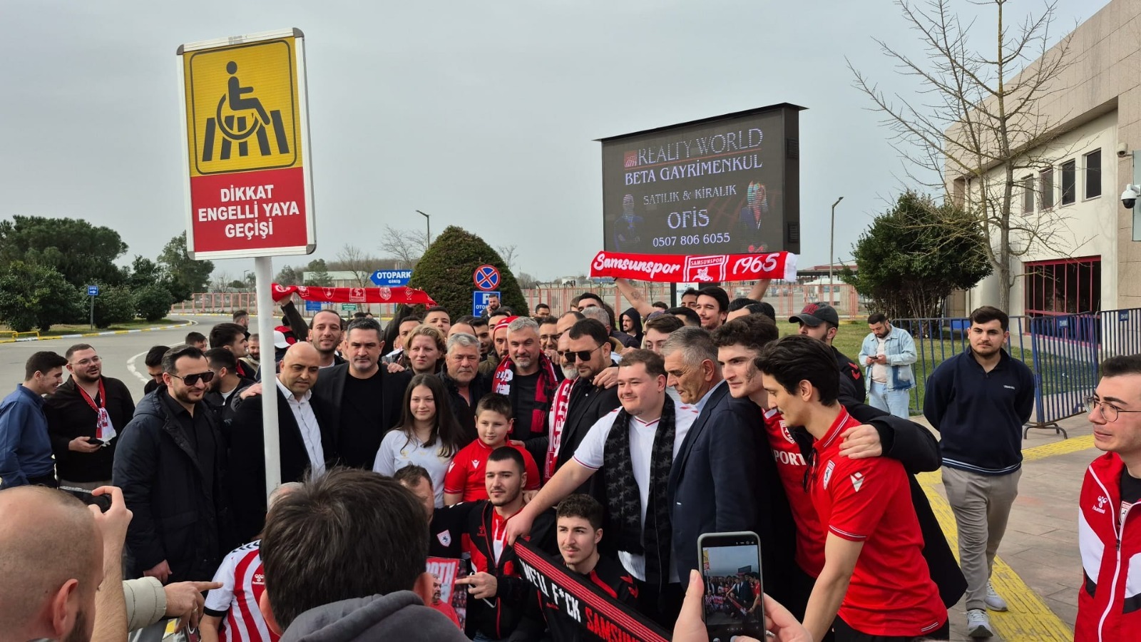 Samsunspor taraftarı son kez “üçlü” istedi, Thomas Reis kırmadı