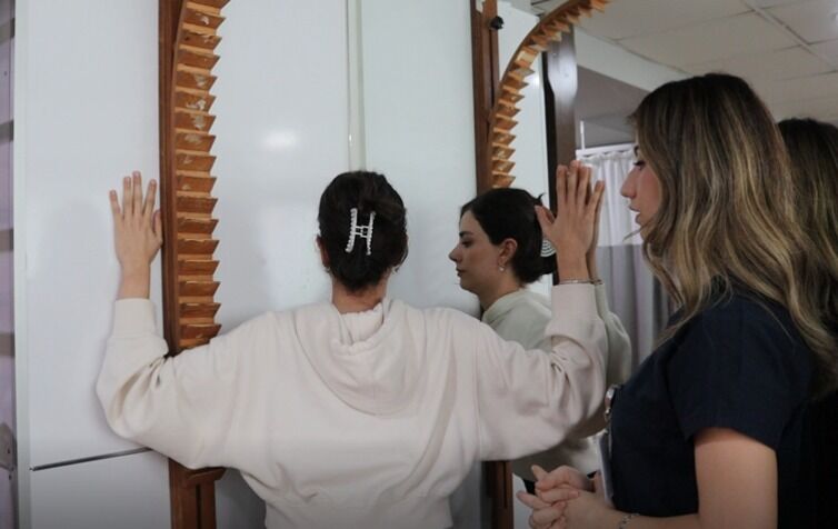 Samsun'da Fizyoterapist Yaren Akkuş vücut ağrılarındaki sessiz tehlikeye dikkat çekti! 