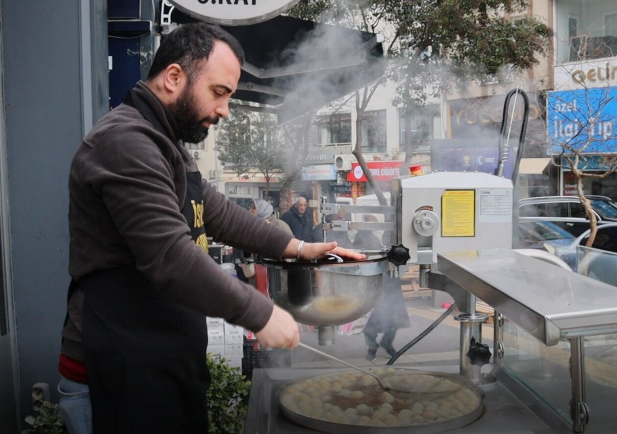 Ramazan'da tatlı mesai! Samsun'da lokmaya rağbet var