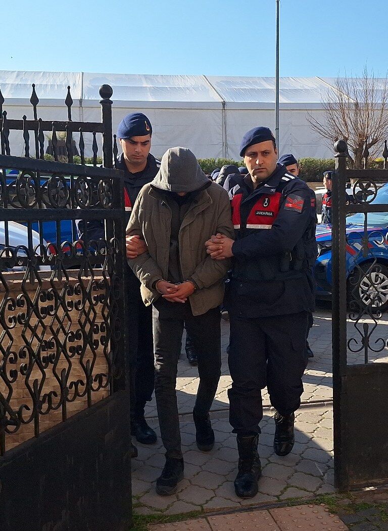 A A 20260312 40799133 40799128 S A M S U N M E R K E Z L I Y A S A D I S I B A H I S O P E R A S Y O N U N D A 14 Z A N L I Y A K A L A N D I 768X1050