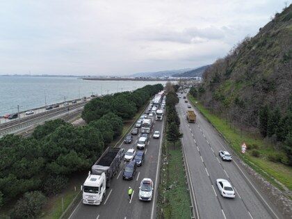 Samsun'da trafiği kilitleyen kaza! Ortalık savaş alanına döndü
