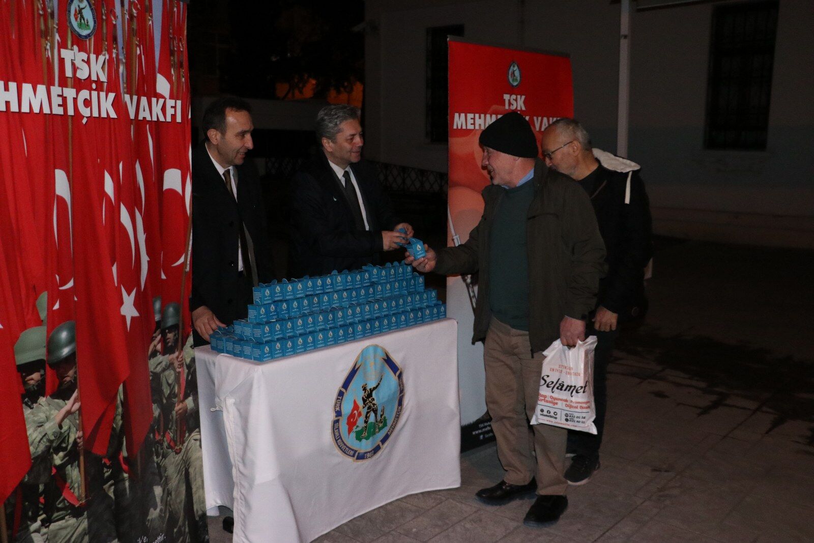 A A 20260318 40863909 40863905 T S K M E H M E T C I K V A K F I S A M S U N D A M E V L I T O K U T T U 1600X1067