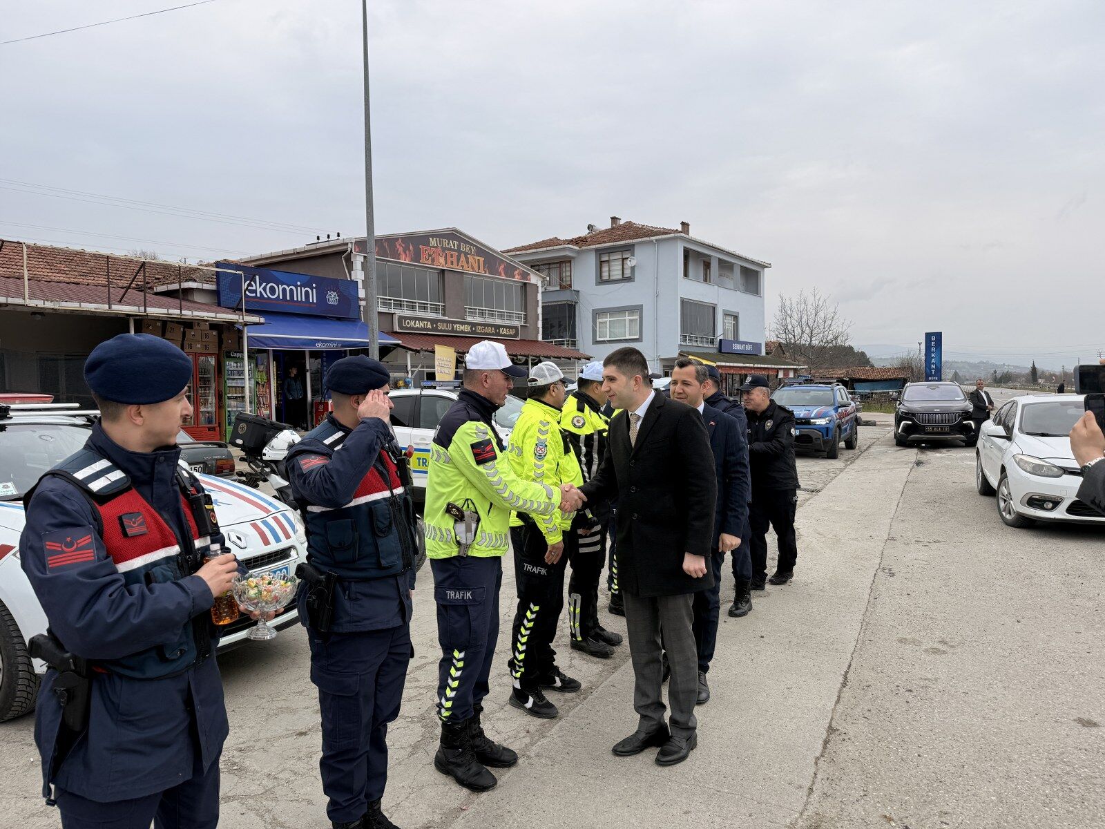 A A 20260320 40883497 40883496 A L A C A M K A Y M A K A M I K A Y A B A S I V E B E L E D I Y E B A S K A N I O Z D E M I R T R A F I K D E N E T I M I N E K A T I L D I 1600X1200