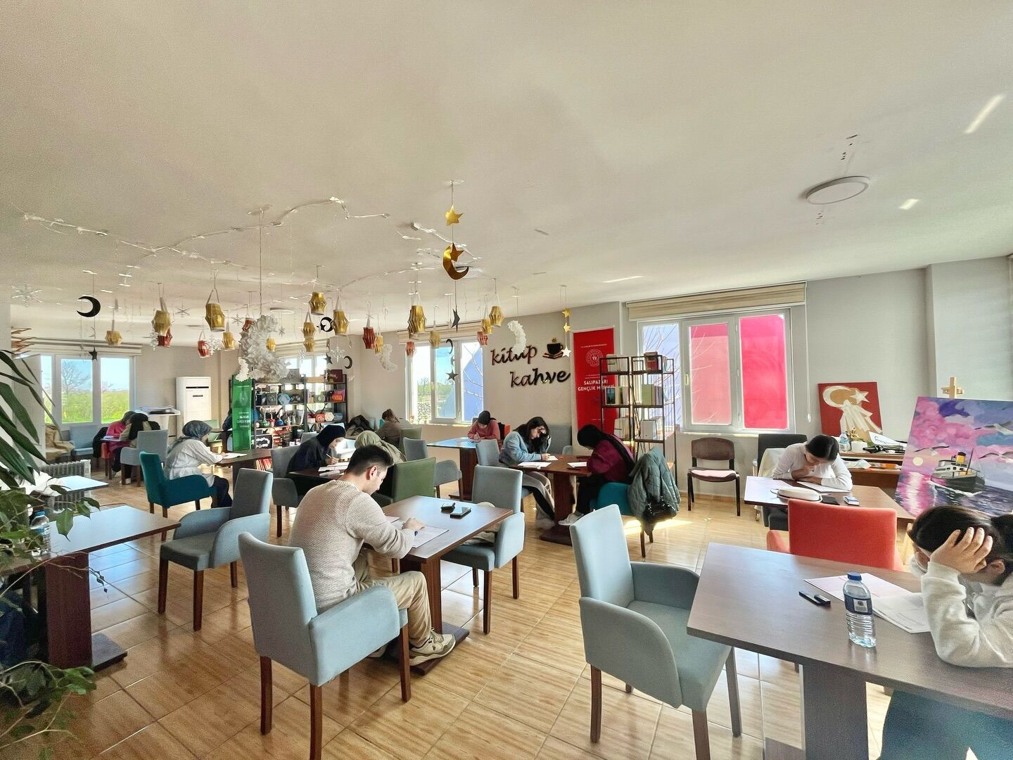 Salıpazarı'nda KPSS adaylarına "Deneme Kulübü" desteği