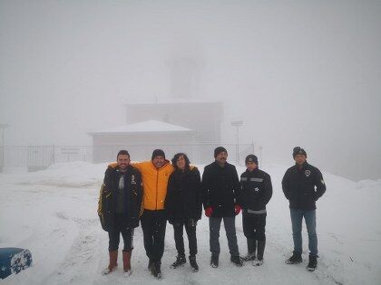 Samsun’da kar eğlencesi! Bidonla kayanlar görenleri şaşırttı