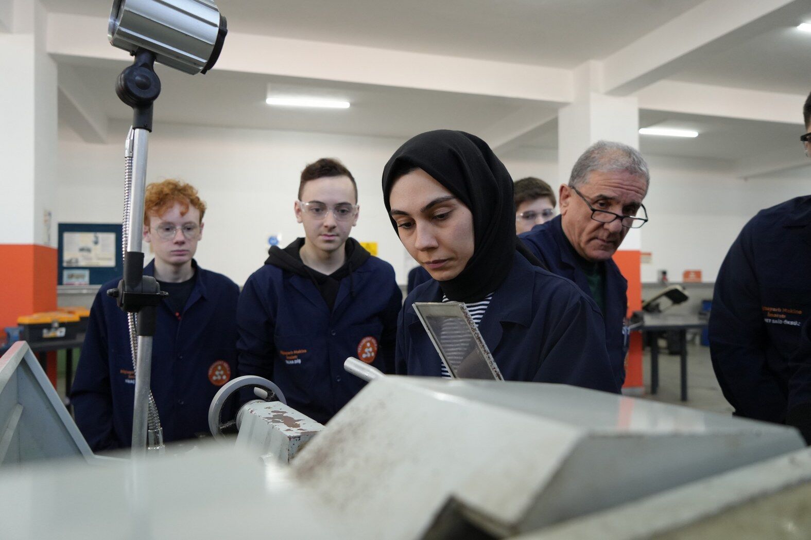 A W659480 03 1575X1050