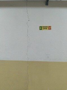 Tokat'taki deprem sonrası okulda korkutan manzara