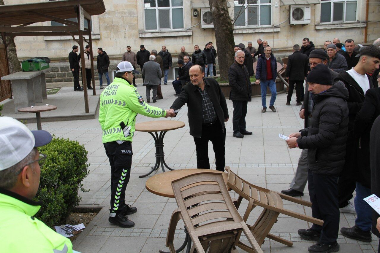 A W661630 05 1280X853