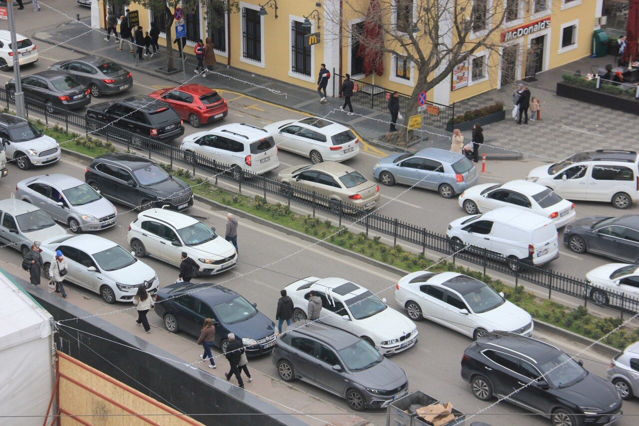 A W664190 02 1280X853